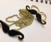 cordão e anel duplo Bigode